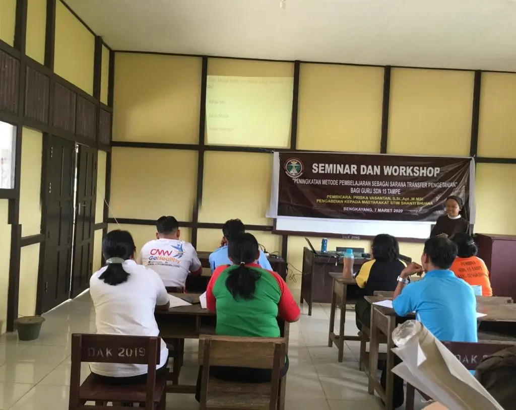 Upaya Bu Priska Vasantan dalam mendisiplinkan mahasiswa