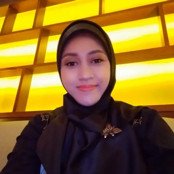 Dr. Miguna Astuti, S.Si., MM, MOS, CPM, CIRR