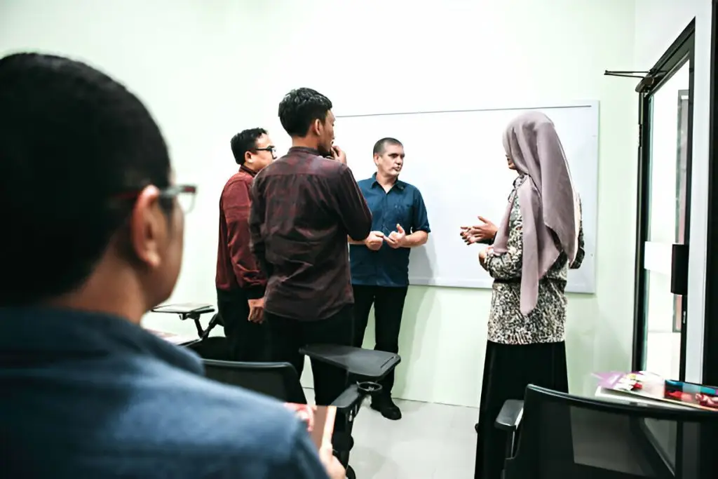 Tahap Pemutakhiran Data Status Kepegawaian dan Ikatan Kerja Dosen di SISTER 2024