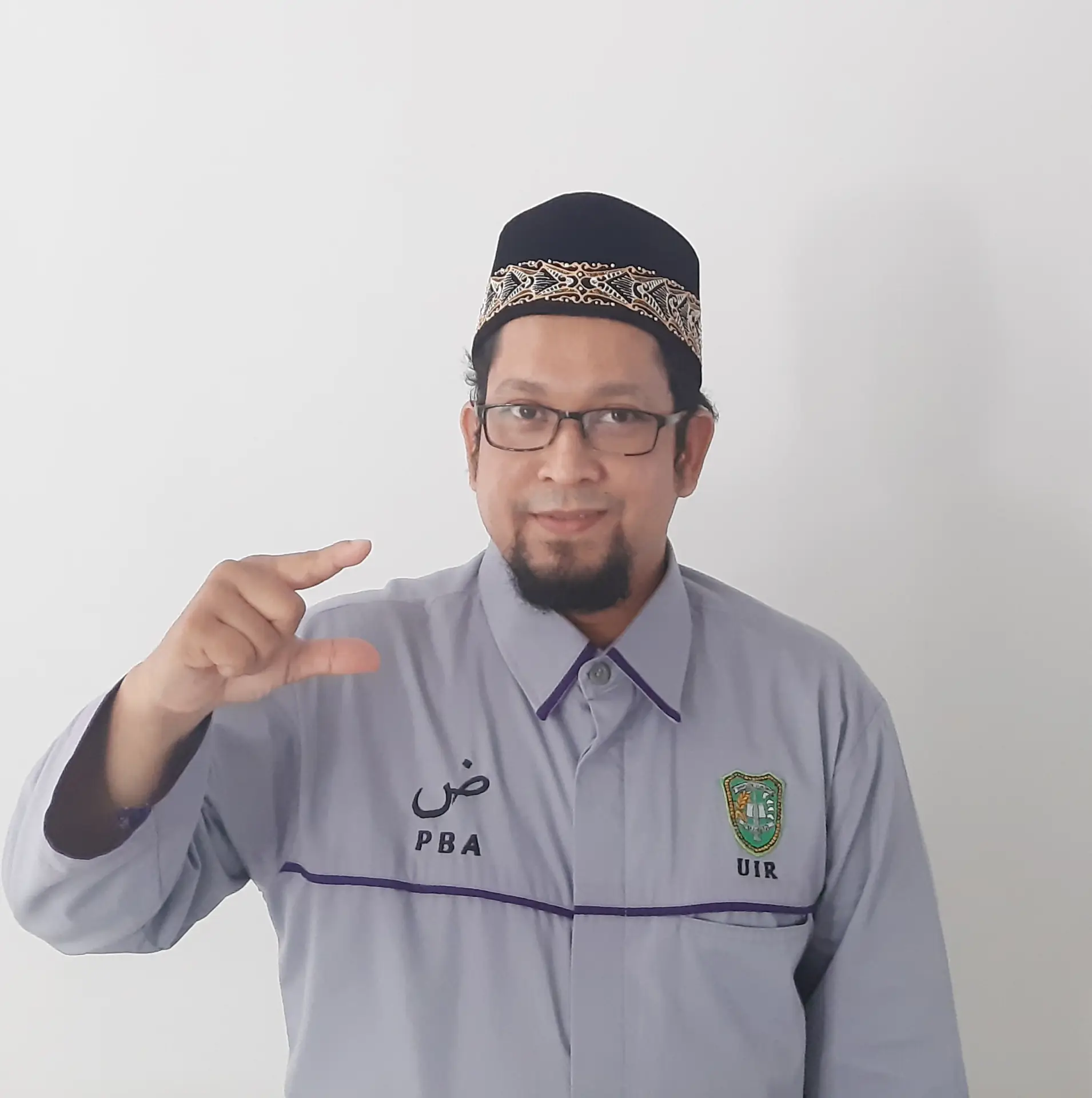 Dr. Ismail Akzam, S.Pd., M.A