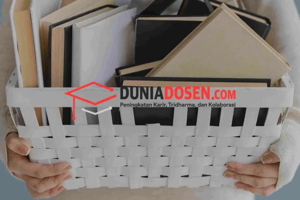 pentingnya-penerbitan-buku-untuk-karir-akademik-dosen-di-indonesia