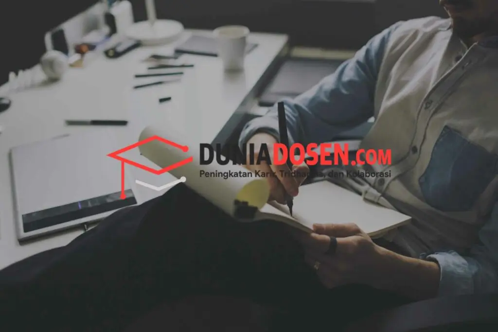 kompetensi-dosen-sesuai-permendiktisaintek