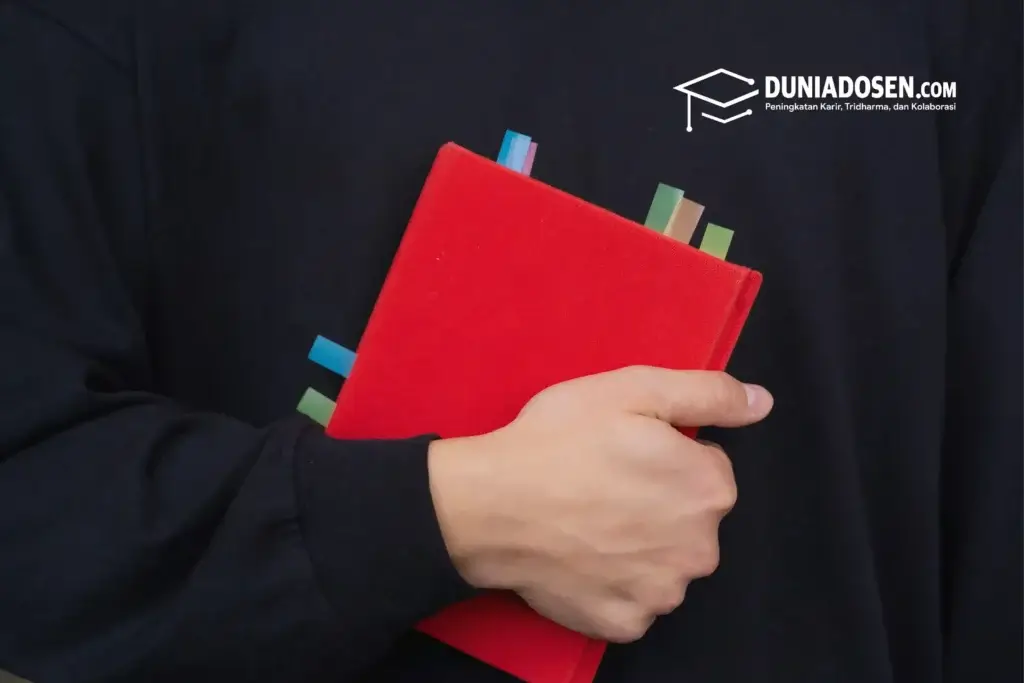 cara-memenuhi-angka-kredit-dosen-melalui-publikasi-buku-referensi-dan-monograf